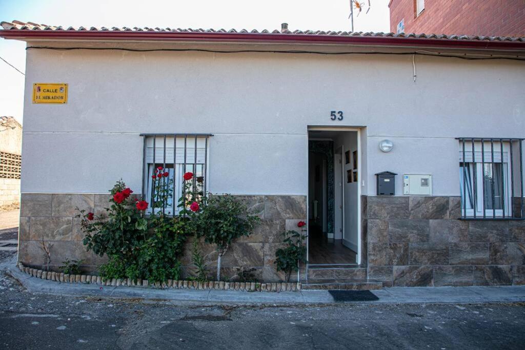 Miraleon Villa Kültér fotó